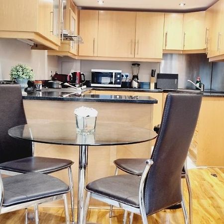 Waterside Apartment Canary Wharf 伦敦 外观 照片