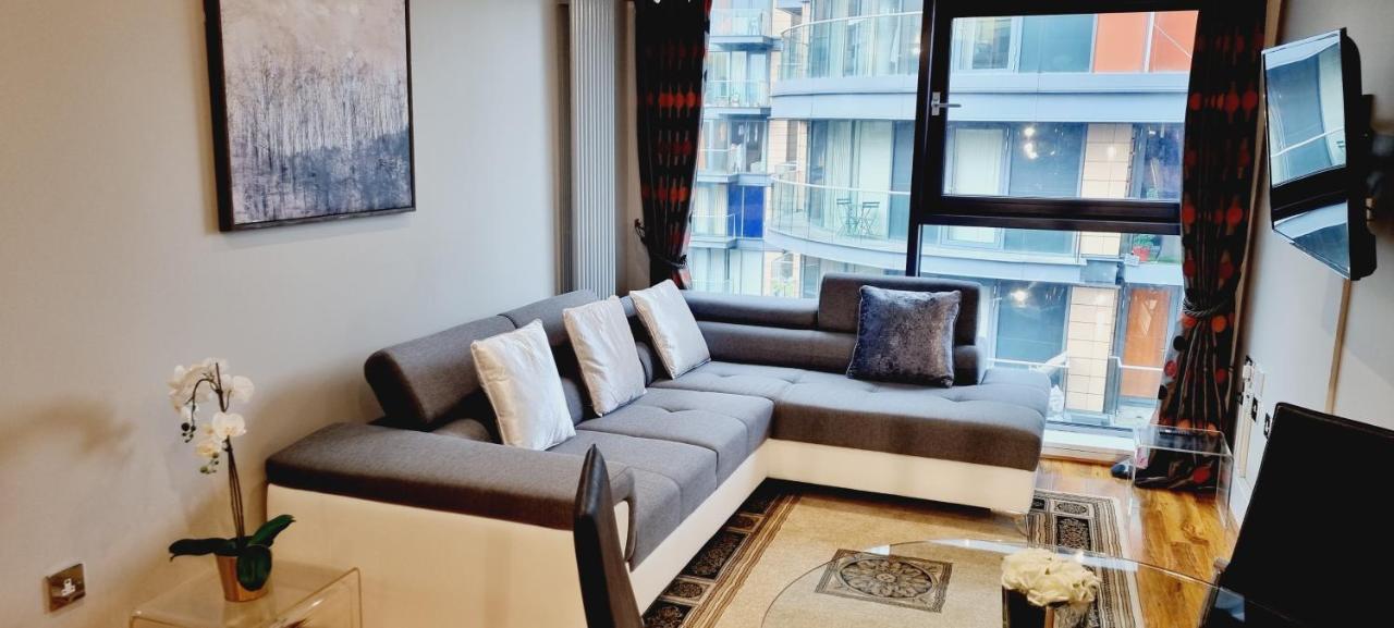 Waterside Apartment Canary Wharf 伦敦 外观 照片